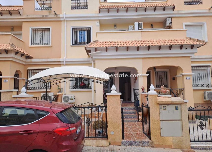 Reventa - Casa de Pueblo -
Orihuela Costa - Costa Blanca