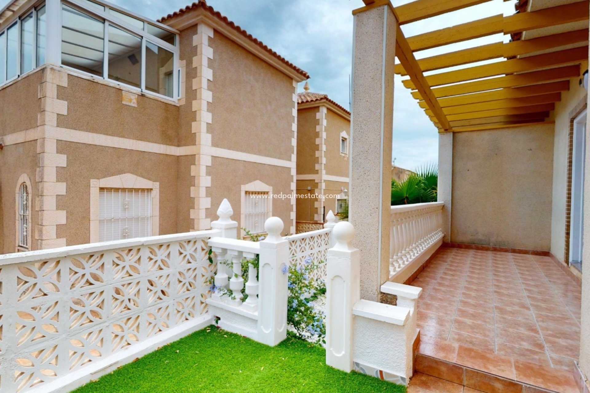 Reventa - Casa de Pueblo -
Orihuela Costa - Costa Blanca