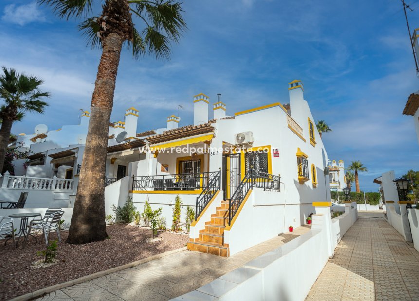 Reventa - Casa de Pueblo -
Orihuela Costa - Costa Blanca