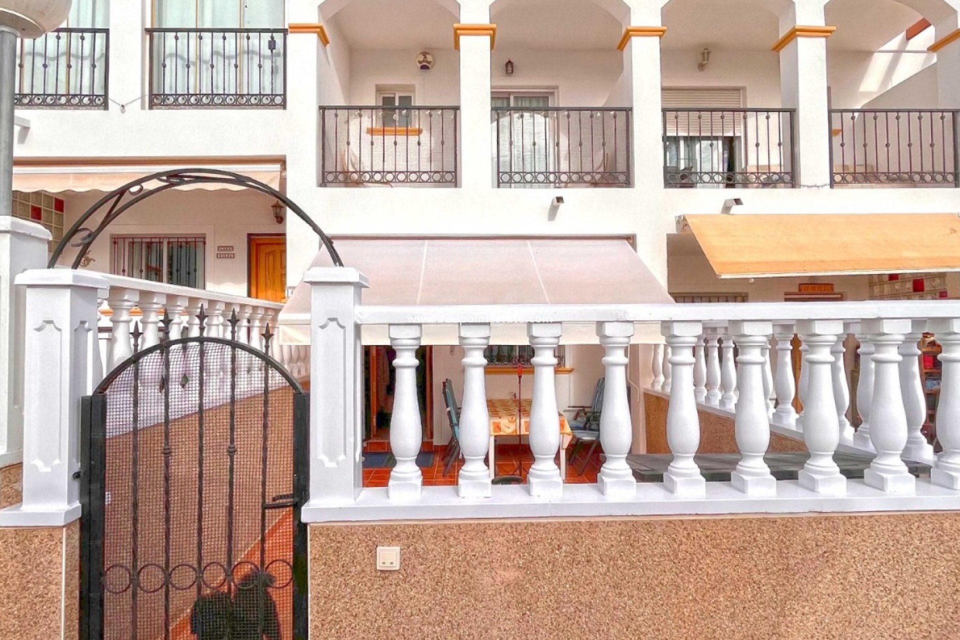 Reventa - Casa de Pueblo -
Orihuela Costa - Costa Blanca