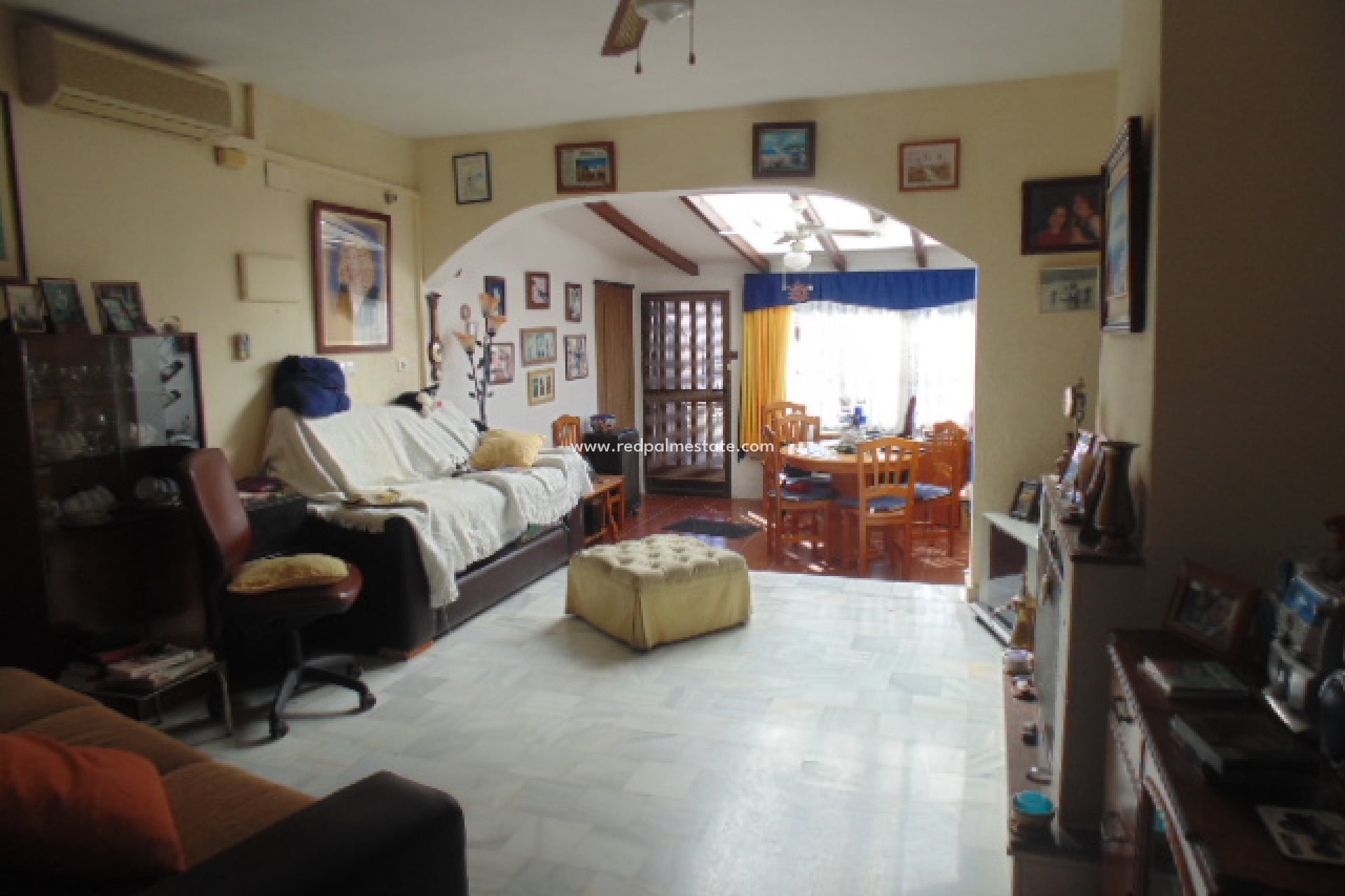 Reventa - Casa de Pueblo -
San Miguel de Salinas - Calle Luisa Fernanda