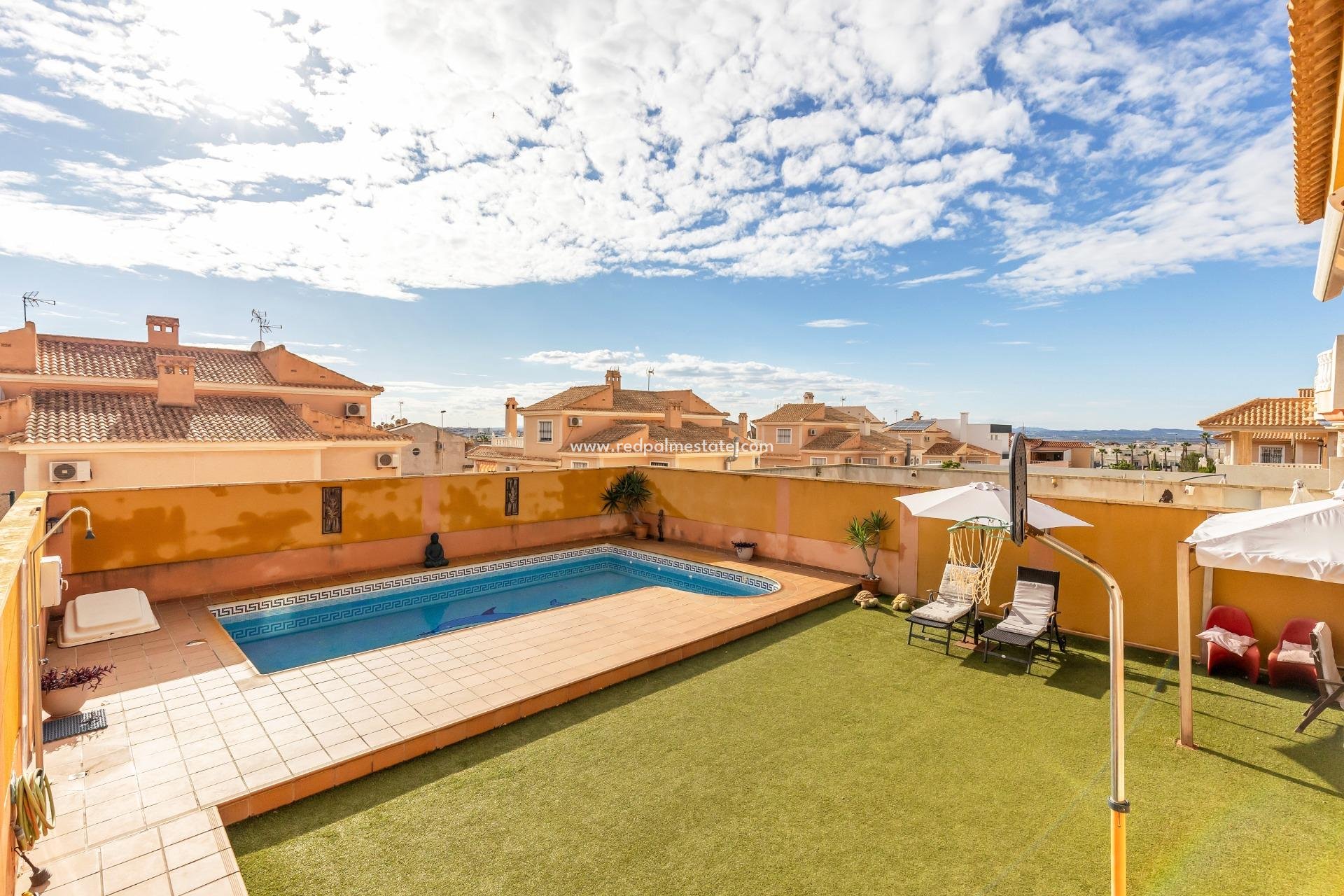 Reventa - Casa de Pueblo -
Torrevieja - Aguas Nueva