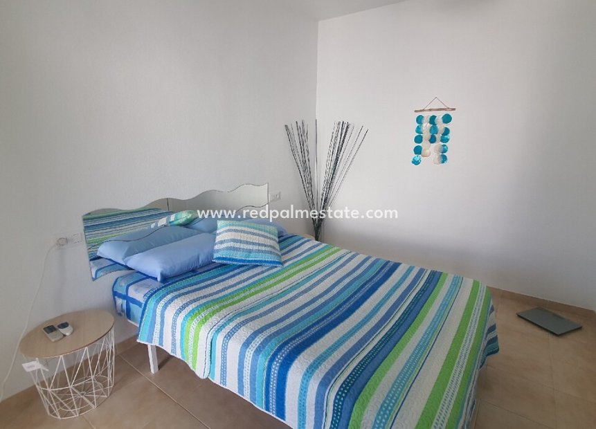 Reventa - Casa de Pueblo -
Torrevieja - Costa Blanca