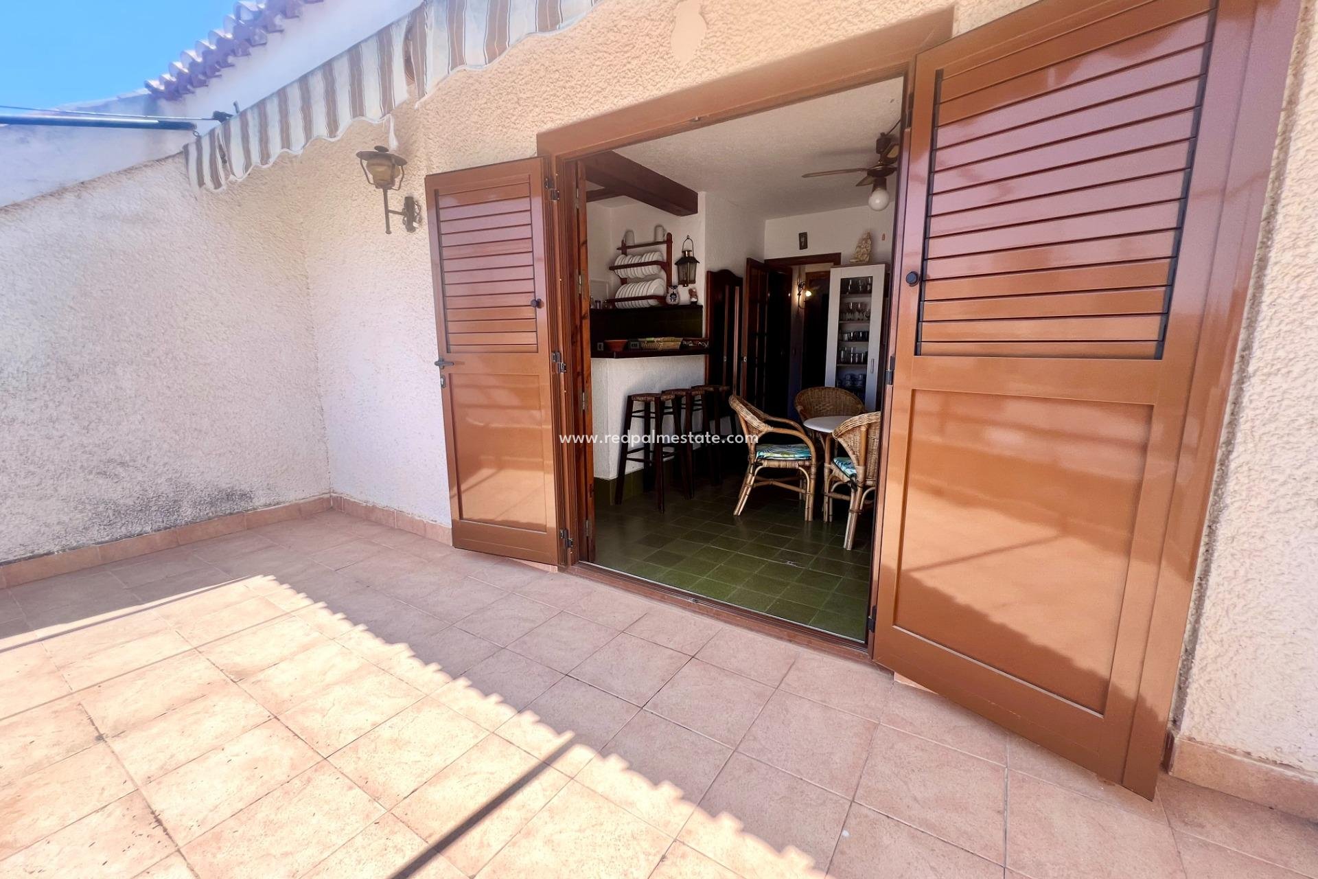 Reventa - Casa de Pueblo -
Torrevieja - Los Balcones