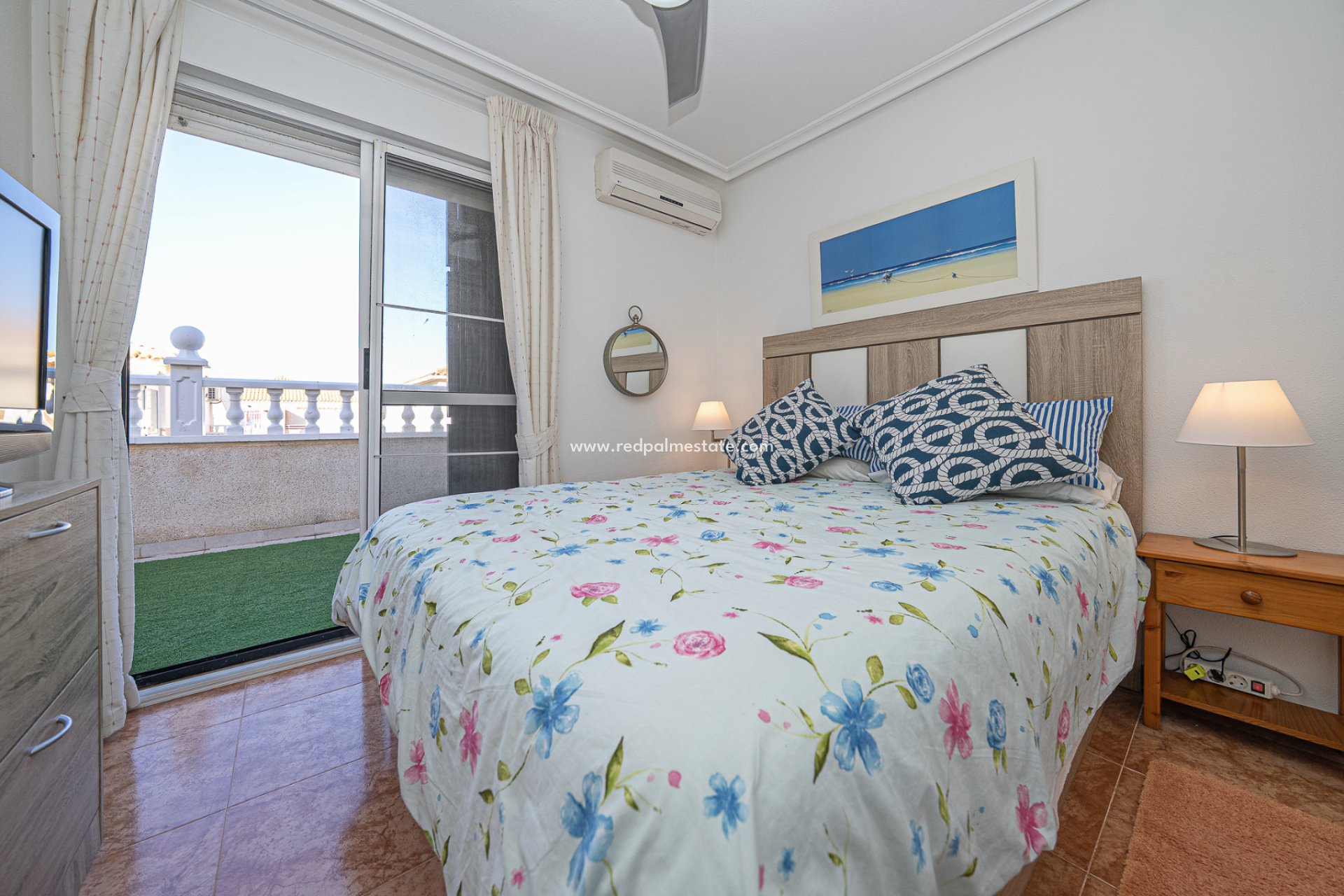 Reventa - Casa Quad -
Cabo Roig - La Regia