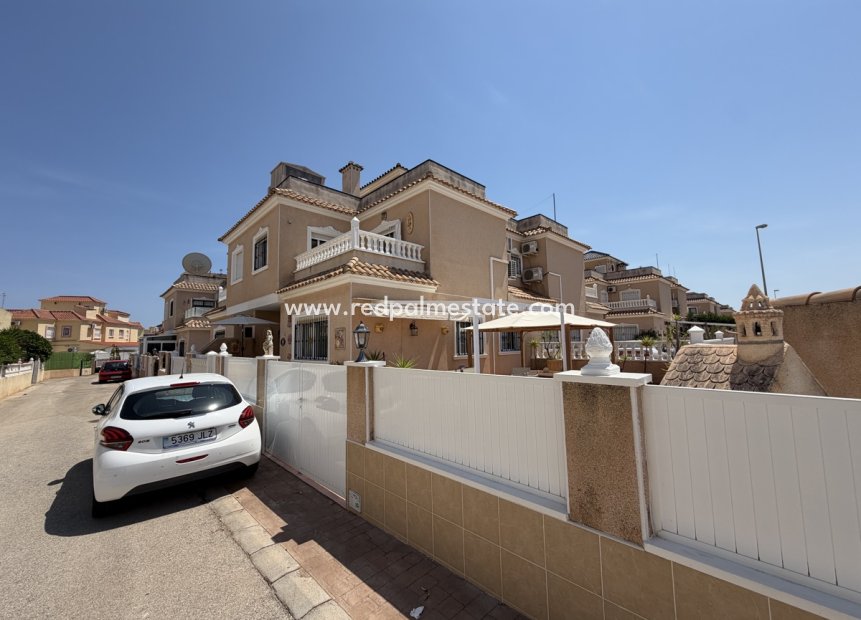 Reventa - Casa Quad -
Orihuela Costa - La Zenia