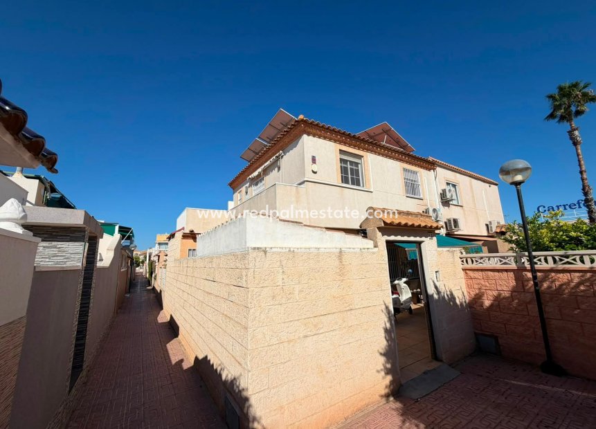 Reventa - Casa Quad -
Torrevieja - La Siesta - El Salado -  Torreta