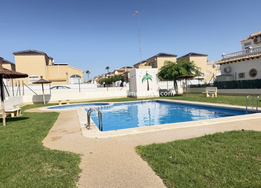 Reventa - Casa Quad -
Torrevieja - Los altos