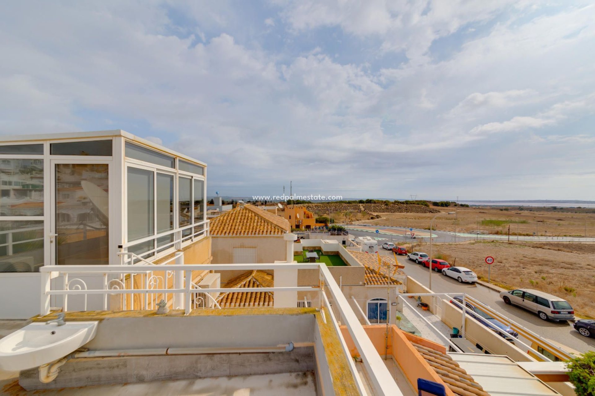 Reventa - Casa unifamiliar -
San Miguel de Salinas