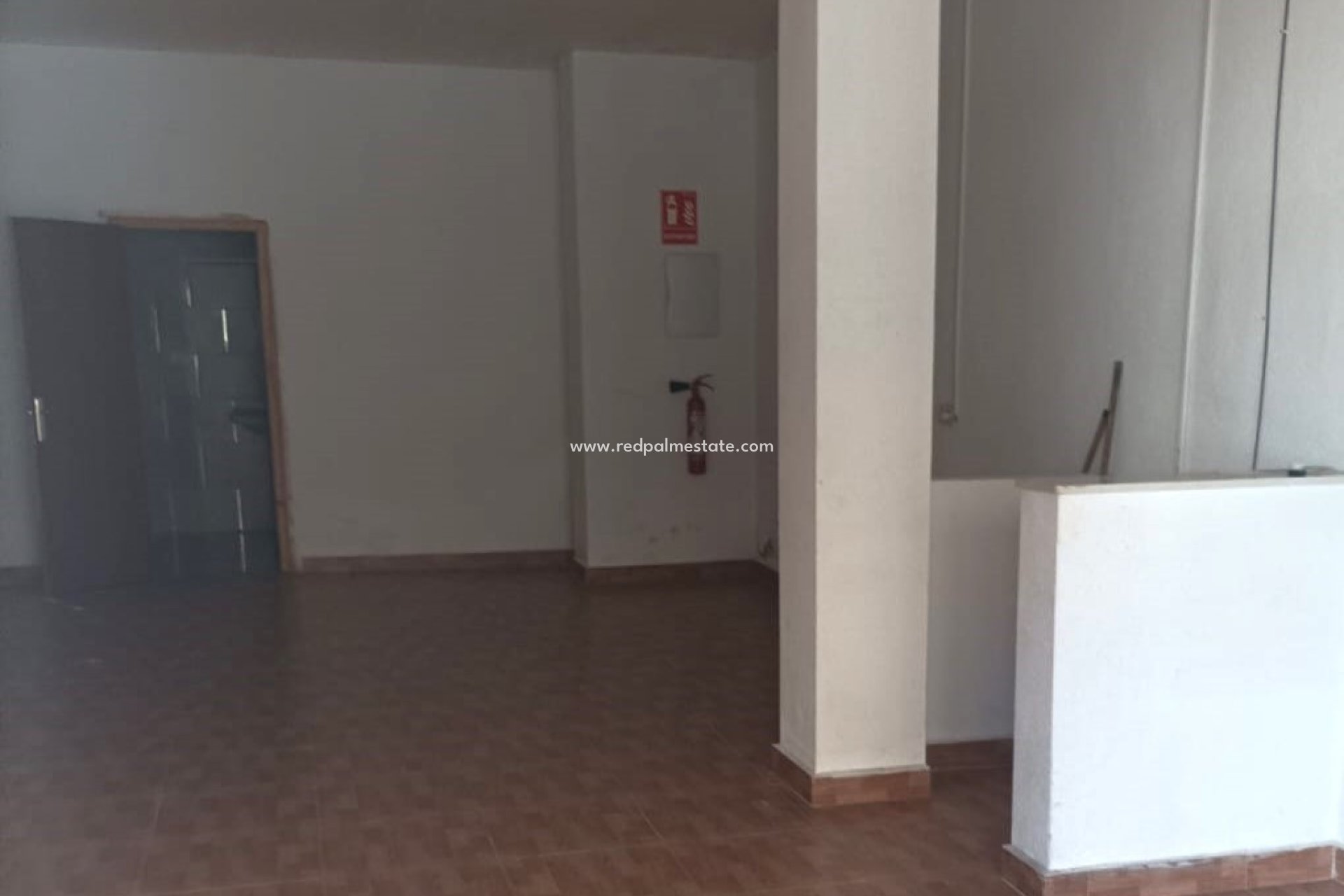 Reventa - - COMMERCIAL PREMISES -
Torrevieja - Torrevieja Centro