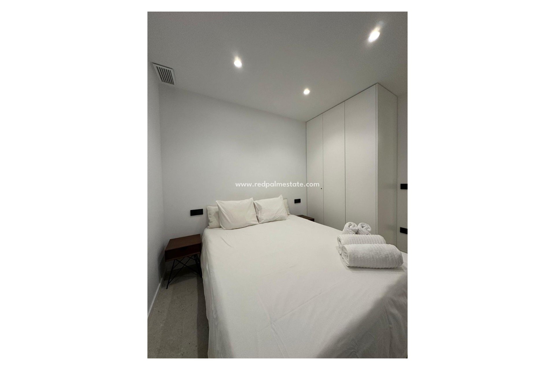 Reventa - Departamento -
Alicante - Center