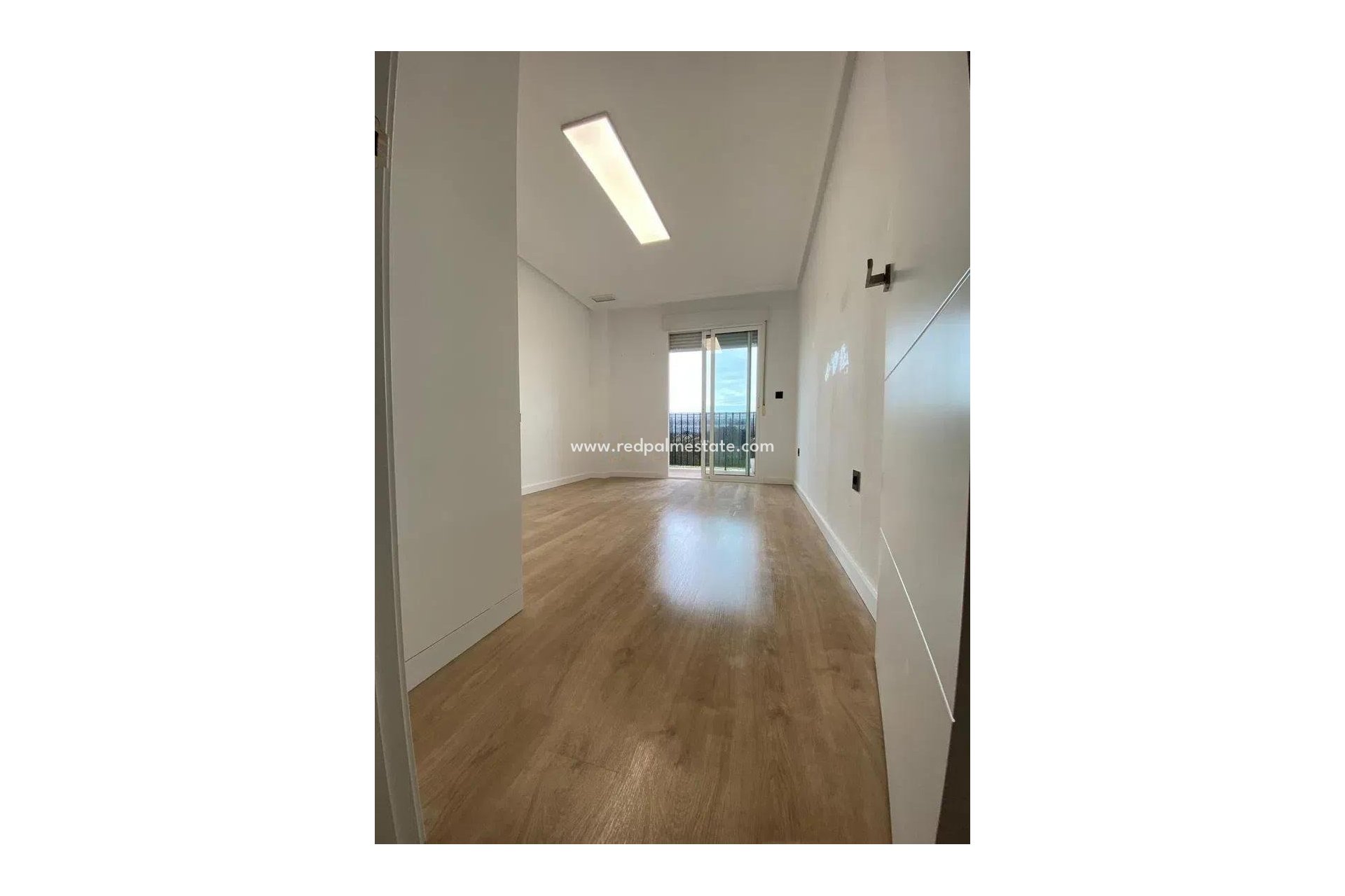 Reventa - Departamento -
Almoradi - Almoradí