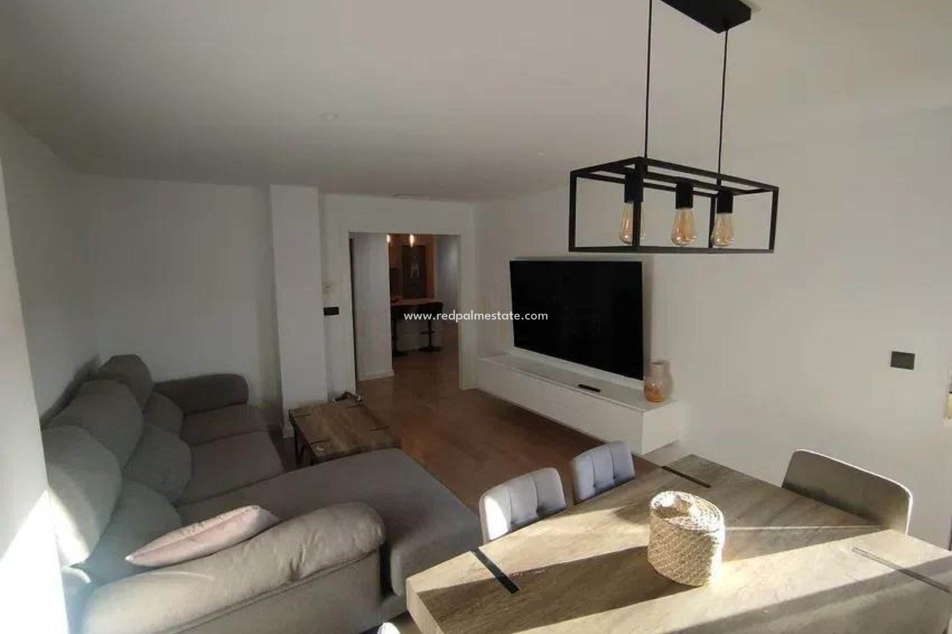 Reventa - Departamento -
Almoradi - Almoradí