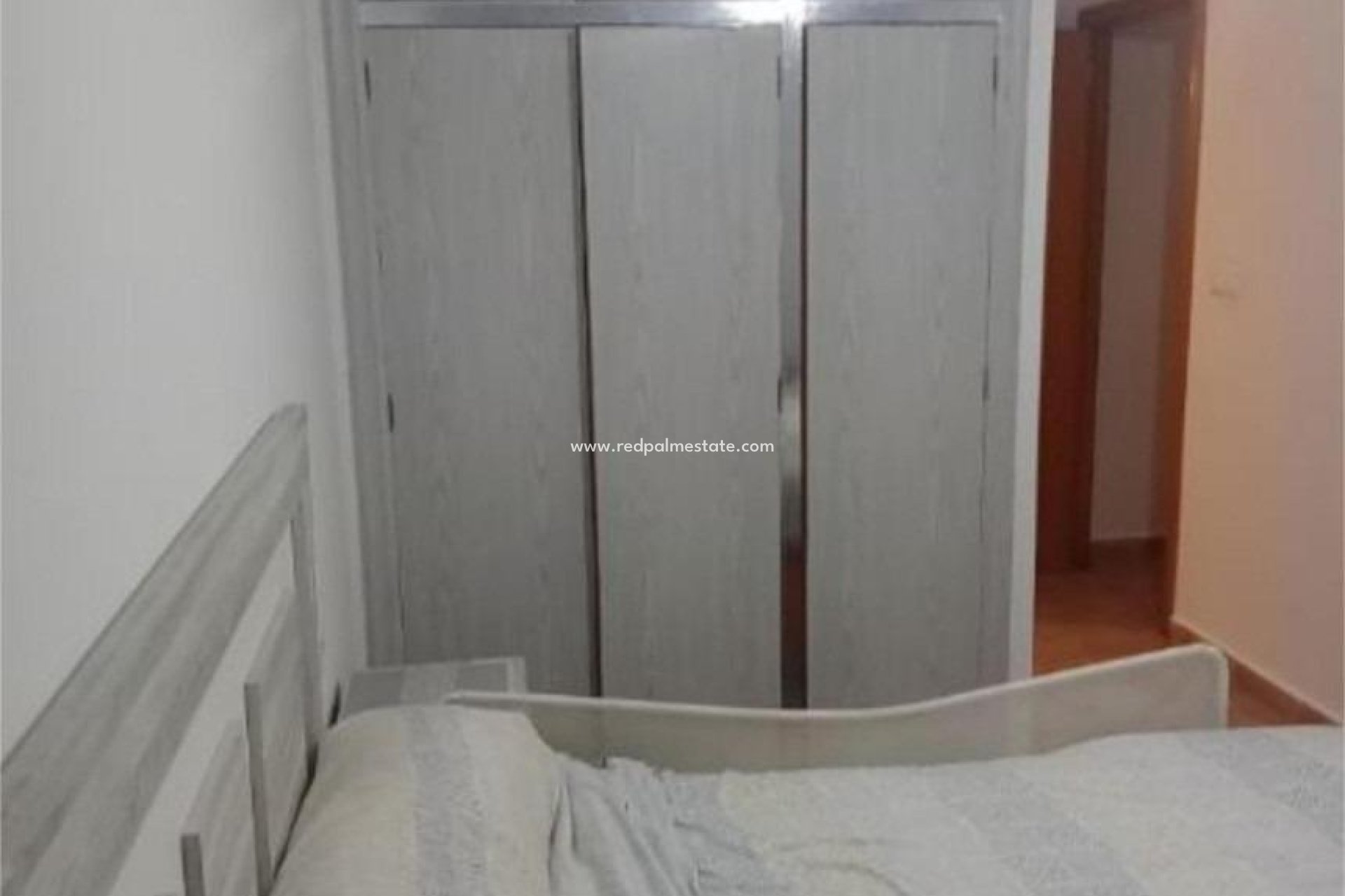 Reventa - Departamento -
Almoradi - Almoradí