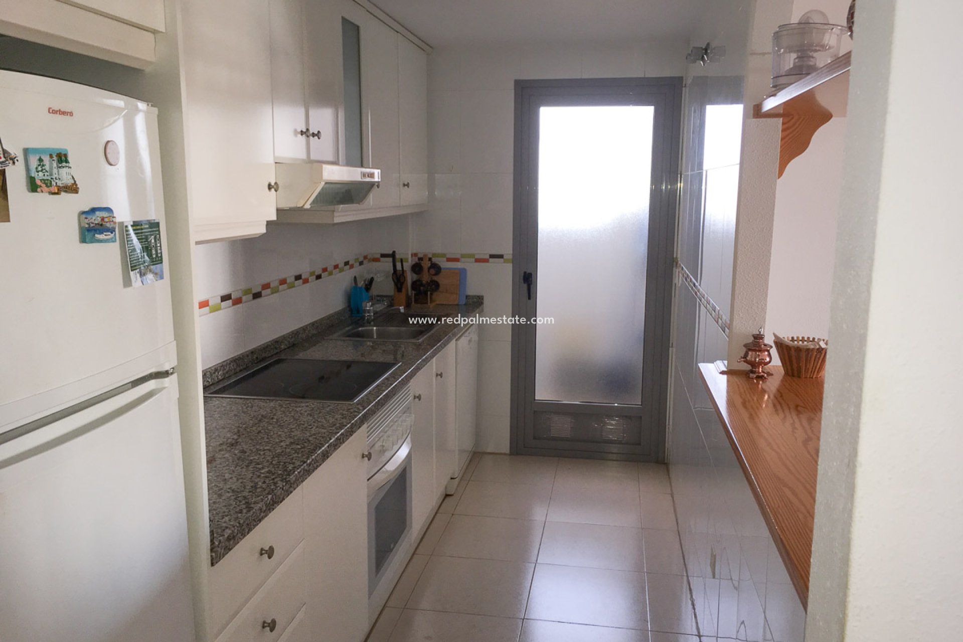 Reventa - Departamento -
Arenales del Sol