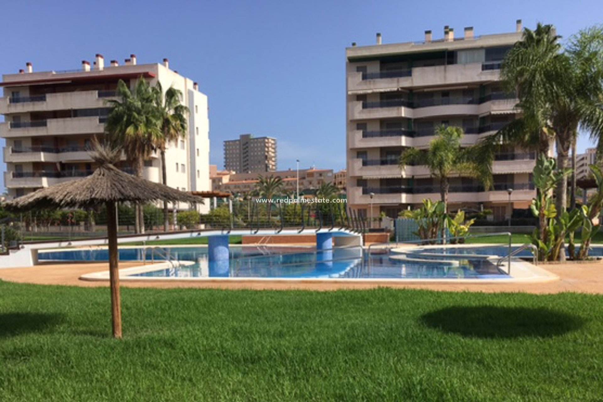 Reventa - Departamento -
Arenales del Sol