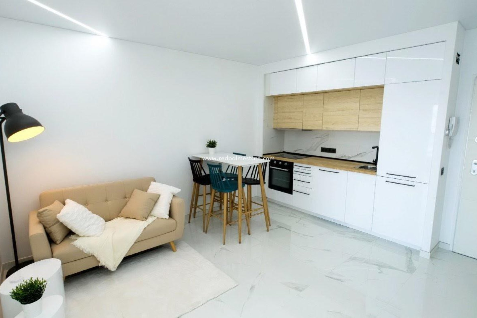 Reventa - Departamento -
Benidorm - Costa Blanca