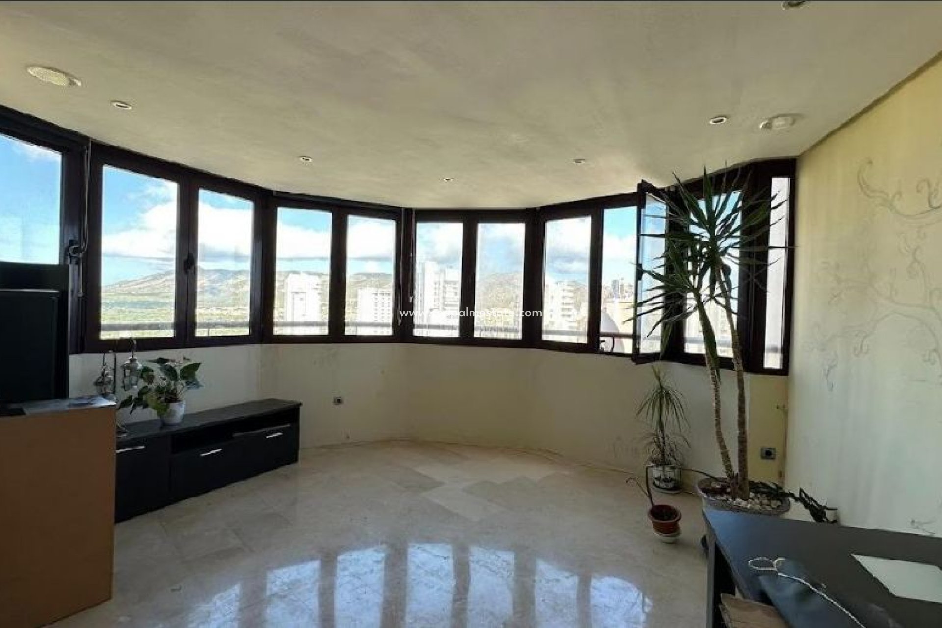 Reventa - Departamento -
Benidorm - Costa Blanca