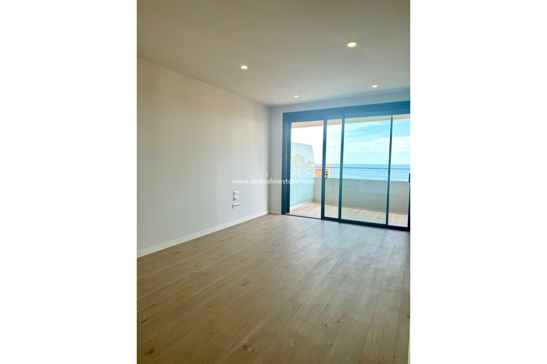 Reventa - Departamento -
Benidorm - Costa Blanca