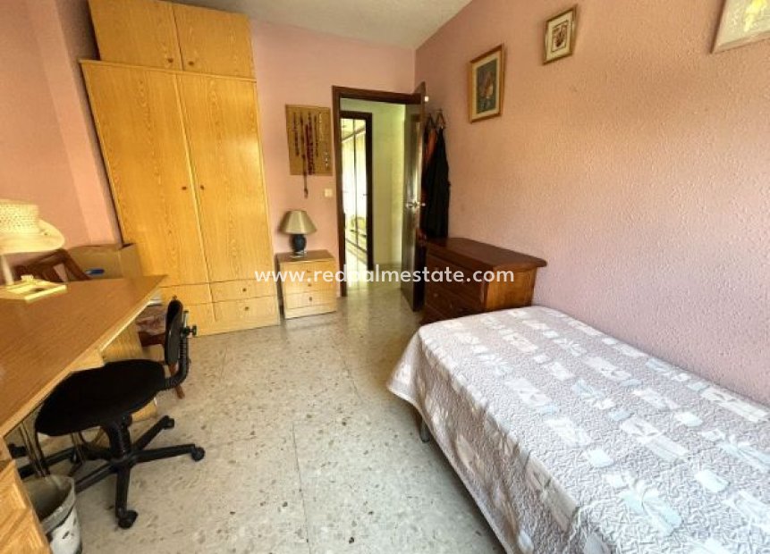 Reventa - Departamento -
Benidorm - Costa Blanca