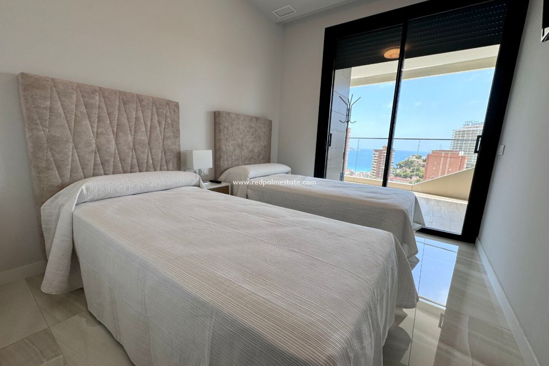 Reventa - Departamento -
Benidorm - Costa Blanca