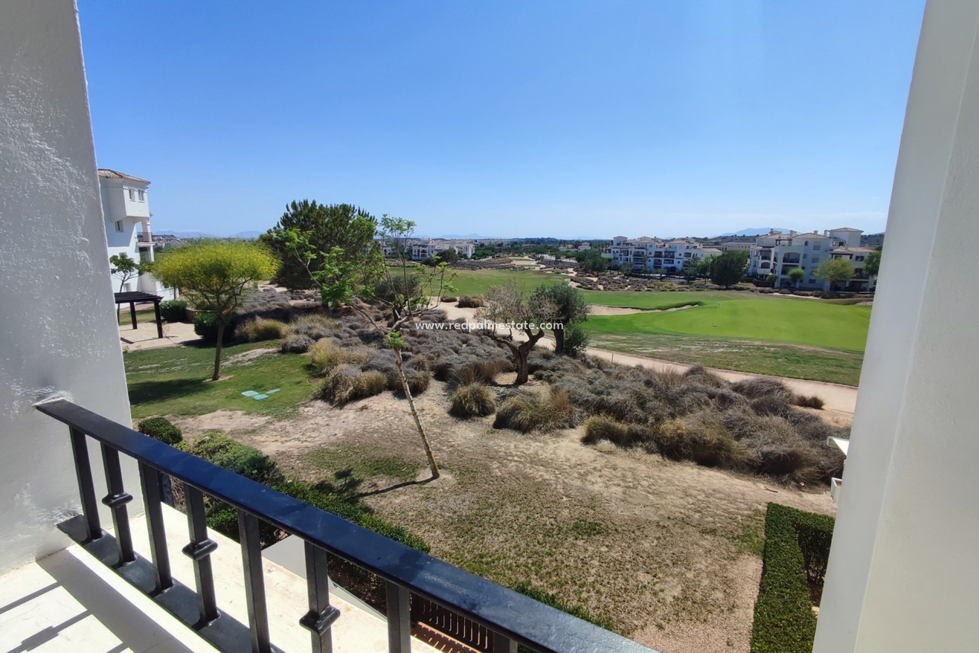 Reventa - Departamento -
Hacienda Riquelme Golf Resort - Inland