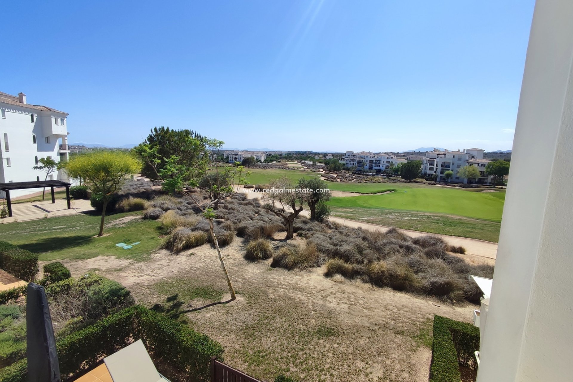 Reventa - Departamento -
Hacienda Riquelme Golf Resort - Inland