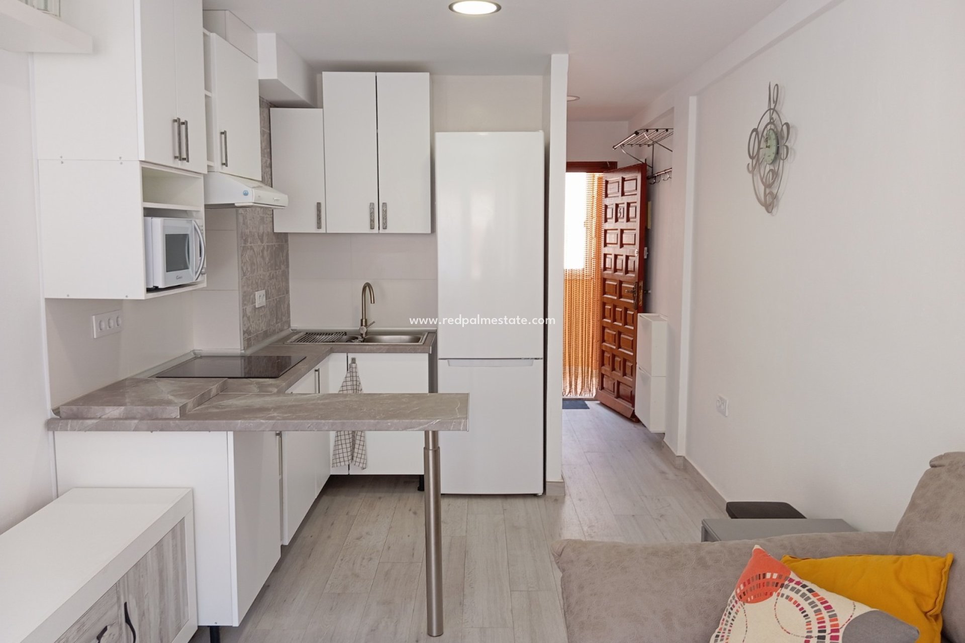 Reventa - Departamento -
Mil Palmeras - Costa Blanca