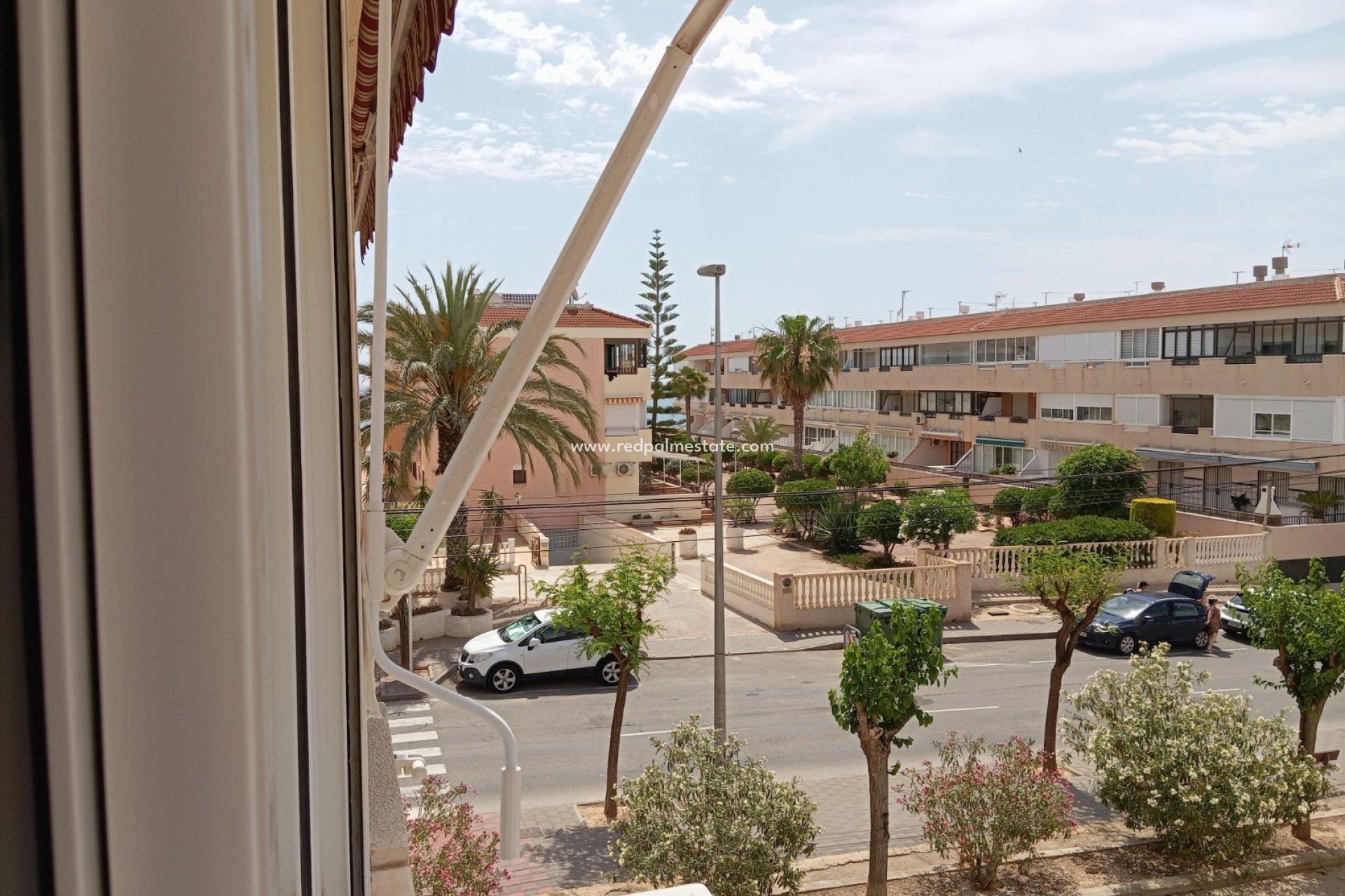 Reventa - Departamento -
Mil Palmeras - Costa Blanca