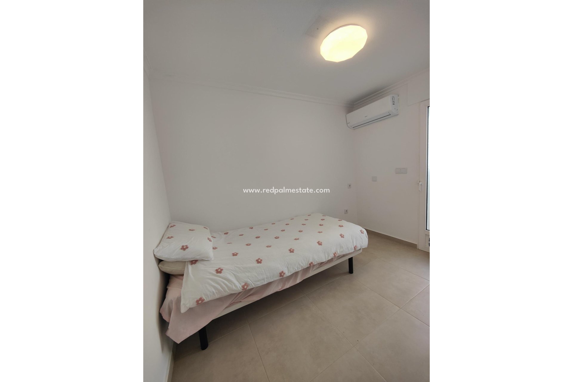 Reventa - Departamento -
Orihuela Costa - Campoamor