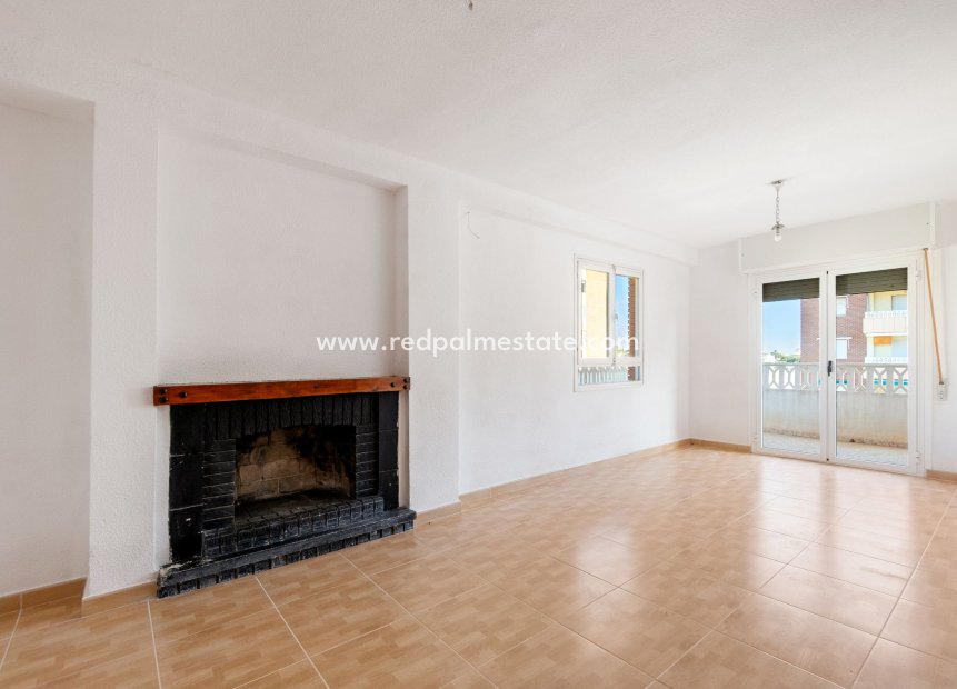 Reventa - Departamento -
Orihuela Costa - Costa Blanca