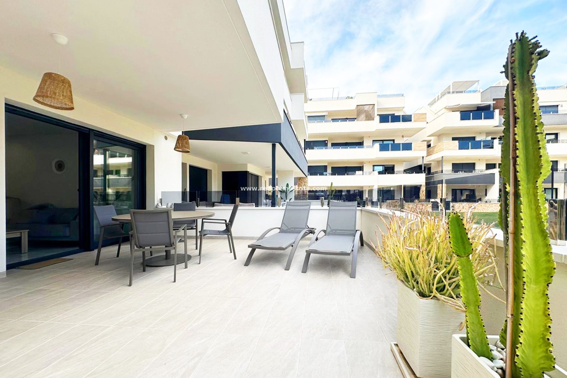 Reventa - Departamento -
Orihuela Costa - Costa Blanca