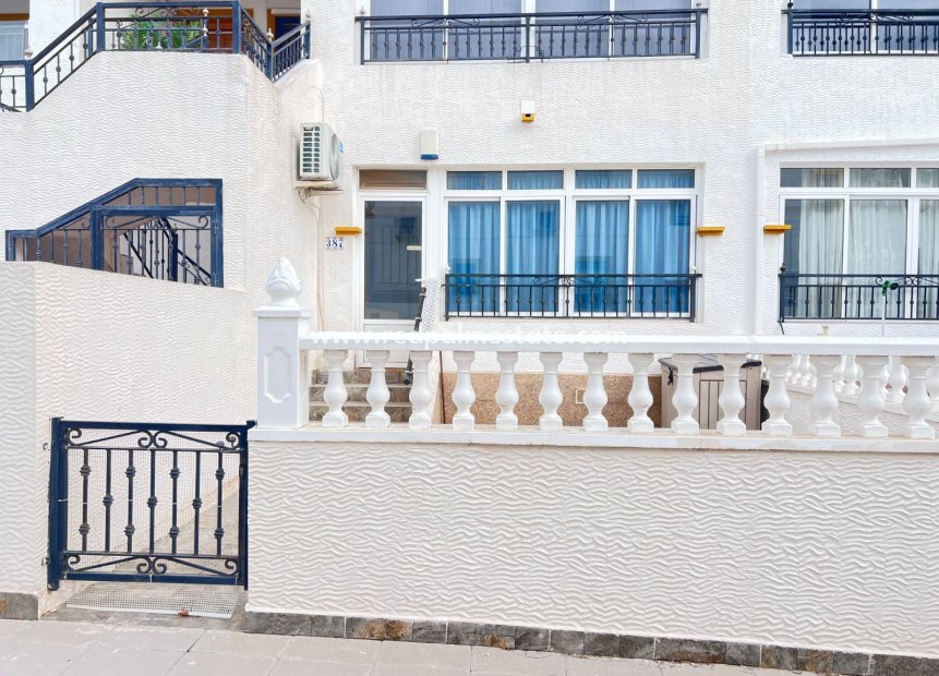 Reventa - Departamento -
Orihuela Costa - Inland