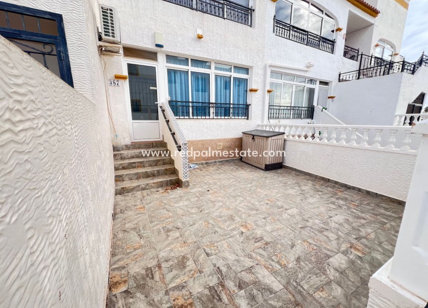 Reventa - Departamento -
Orihuela Costa - Inland