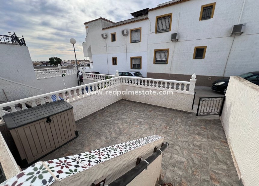 Reventa - Departamento -
Orihuela Costa - Inland