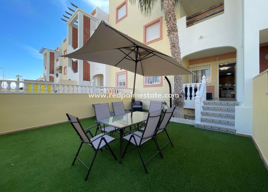 Reventa - Departamento -
Orihuela Costa - La Zenia