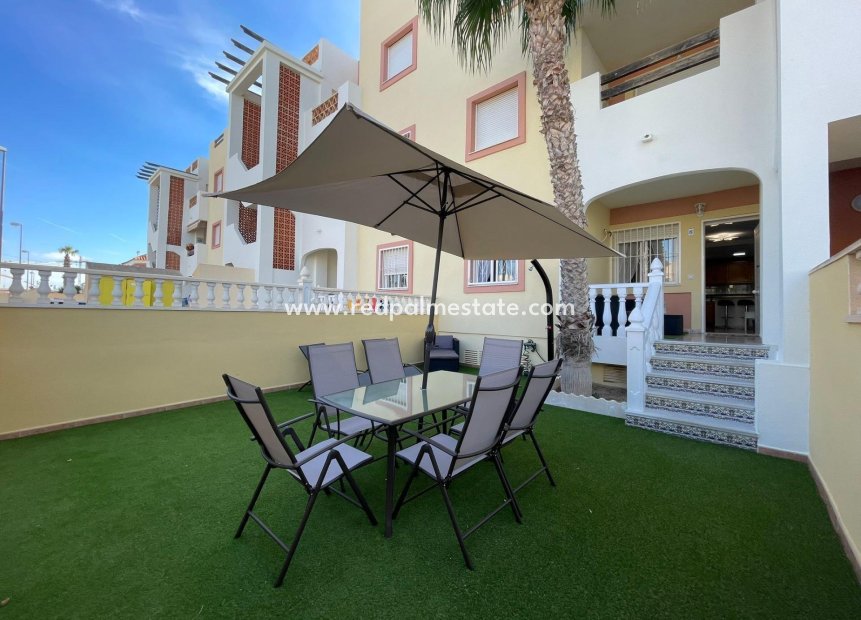 Reventa - Departamento -
Orihuela Costa - La Zenia