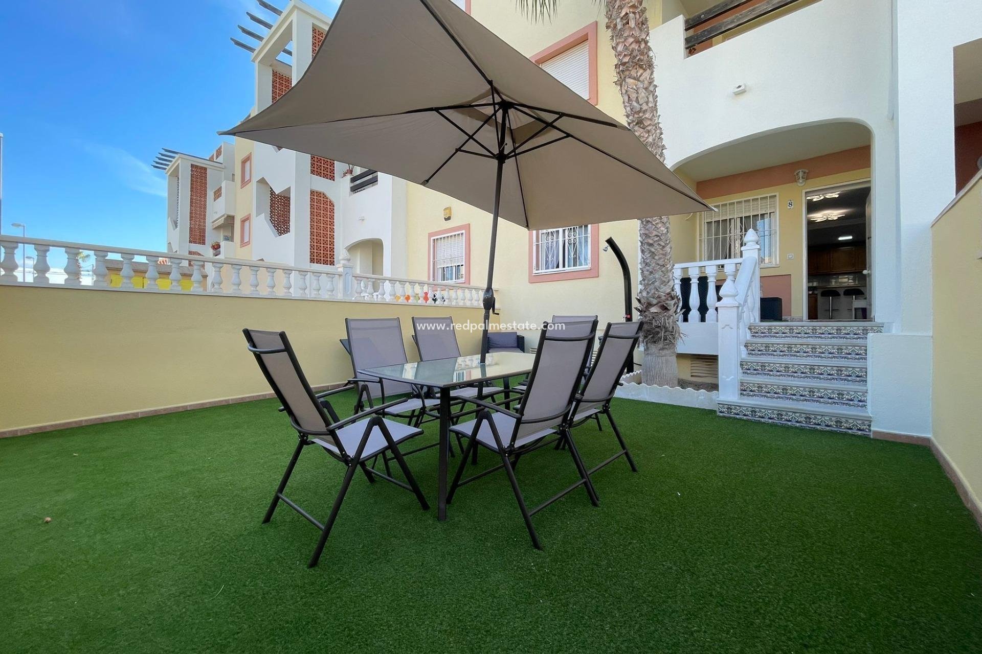 Reventa - Departamento -
Orihuela Costa - La Zenia