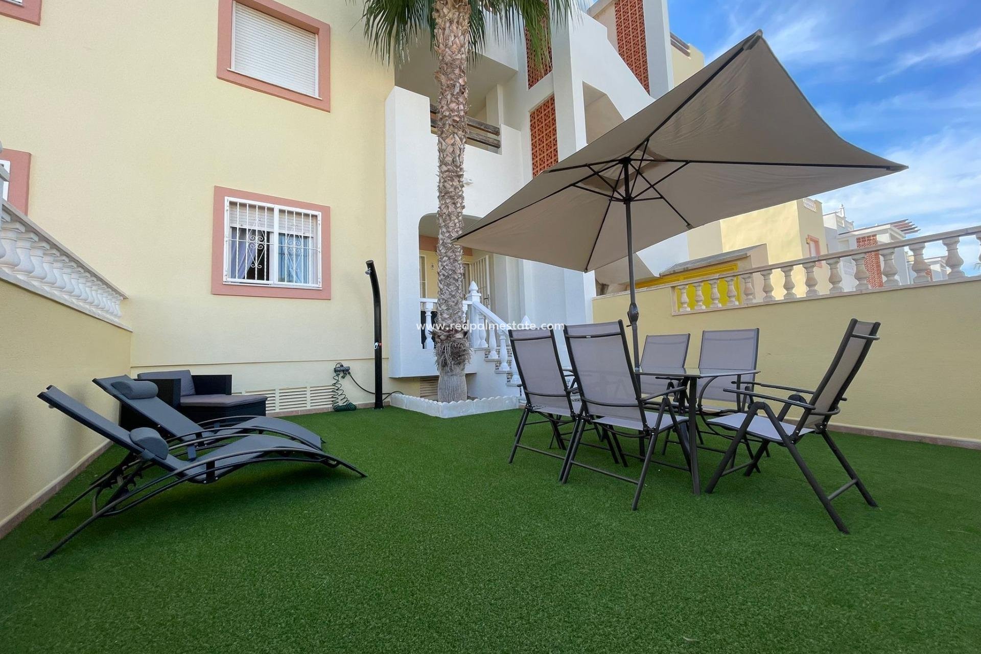 Reventa - Departamento -
Orihuela Costa - La Zenia