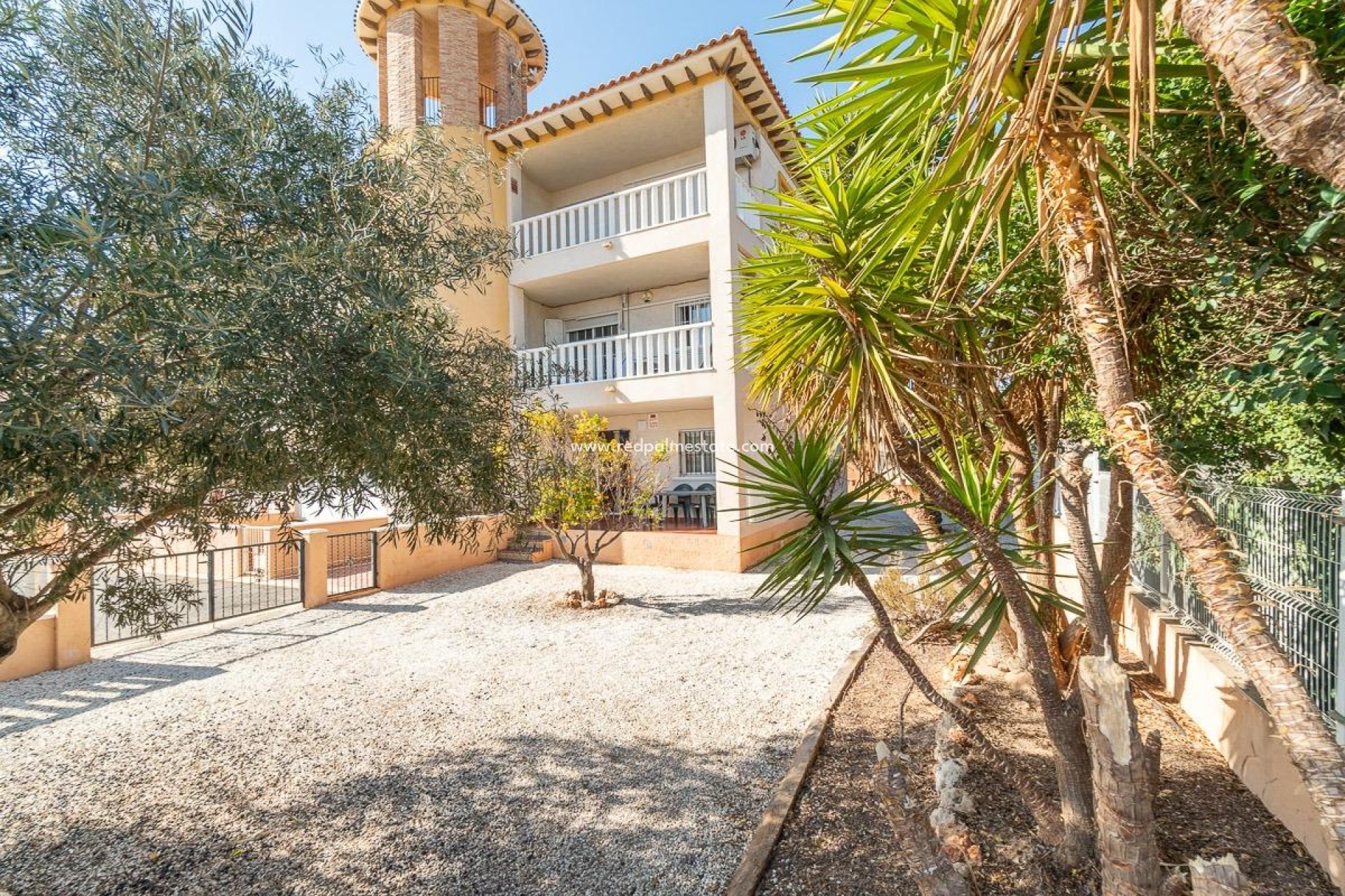 Reventa - Departamento -
Orihuela Costa - Montezenia