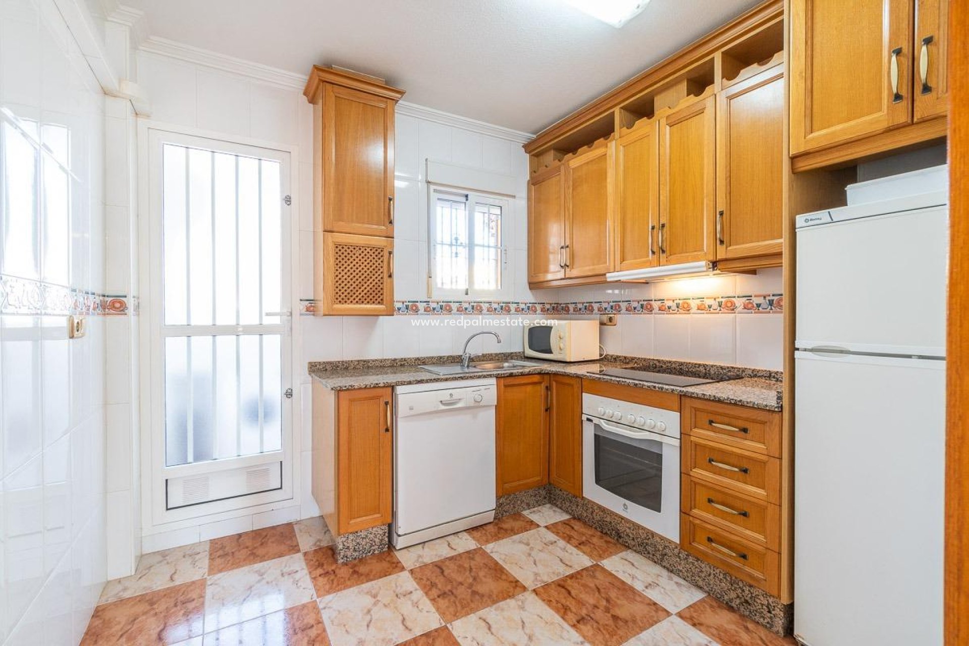 Reventa - Departamento -
Orihuela Costa - Montezenia