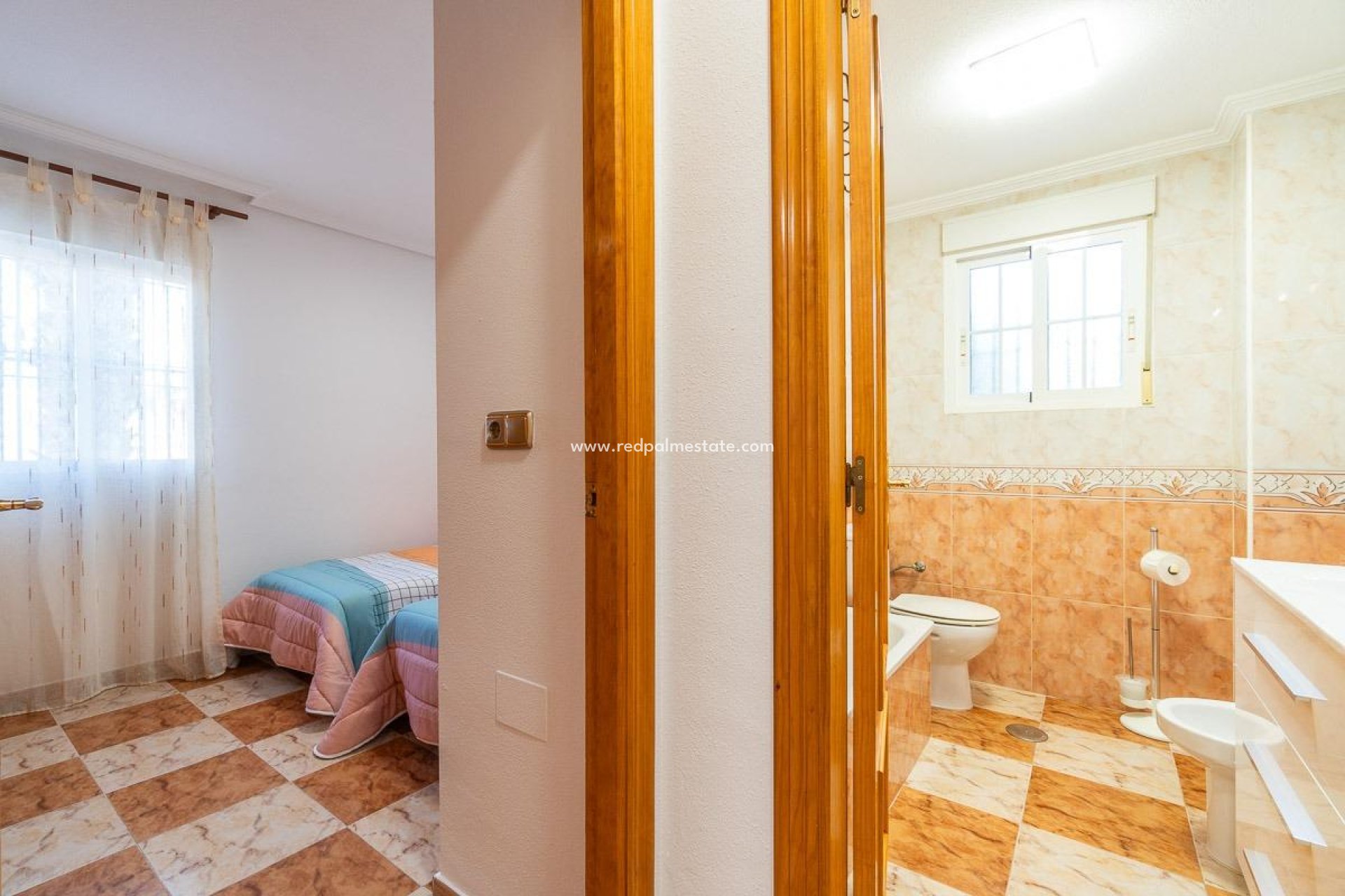 Reventa - Departamento -
Orihuela Costa - Montezenia