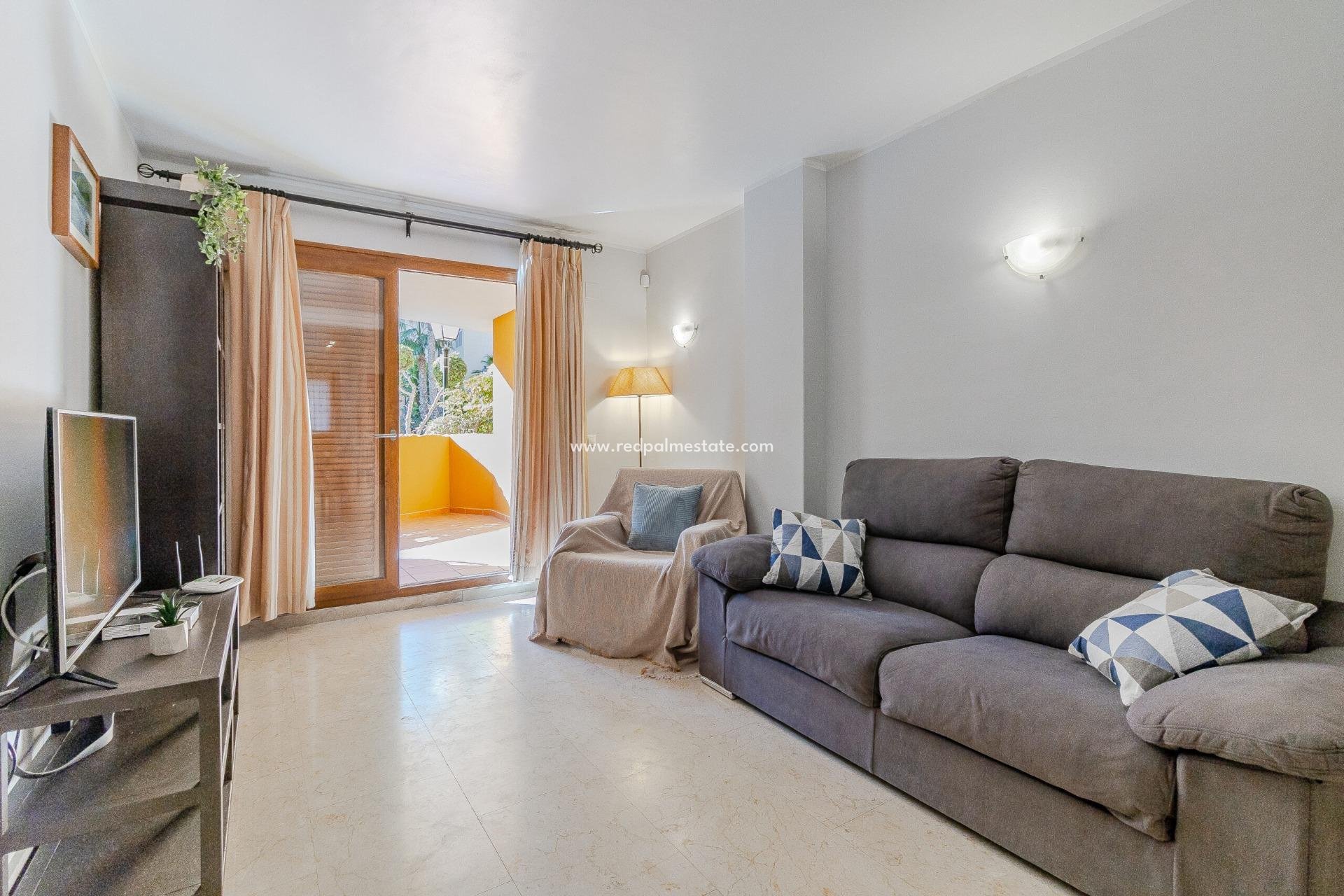 Reventa - Departamento -
Orihuela Costa - Punta Prima