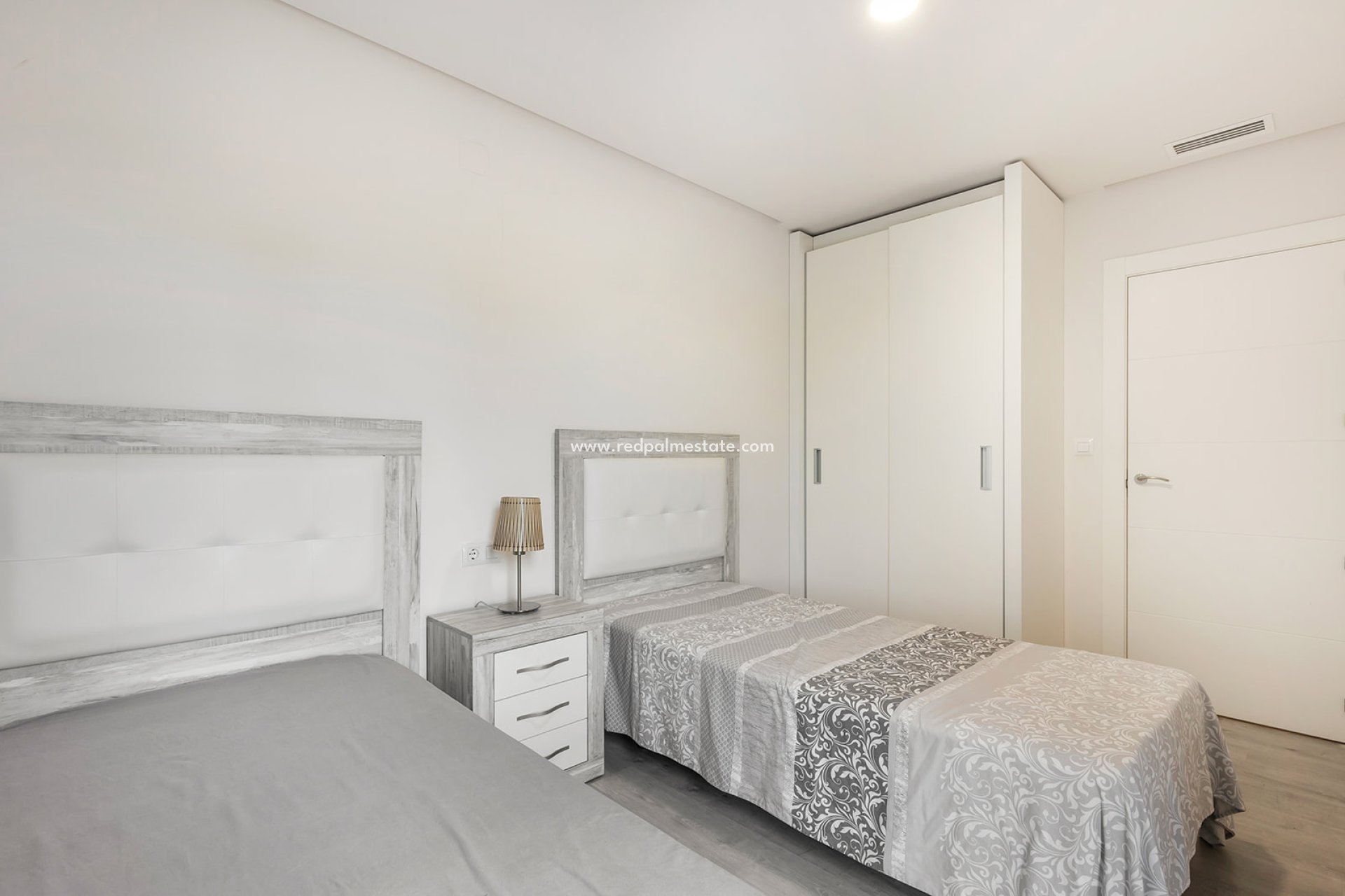 Reventa - Departamento -
Orihuela Costa - Villamartín-Las Filipinas