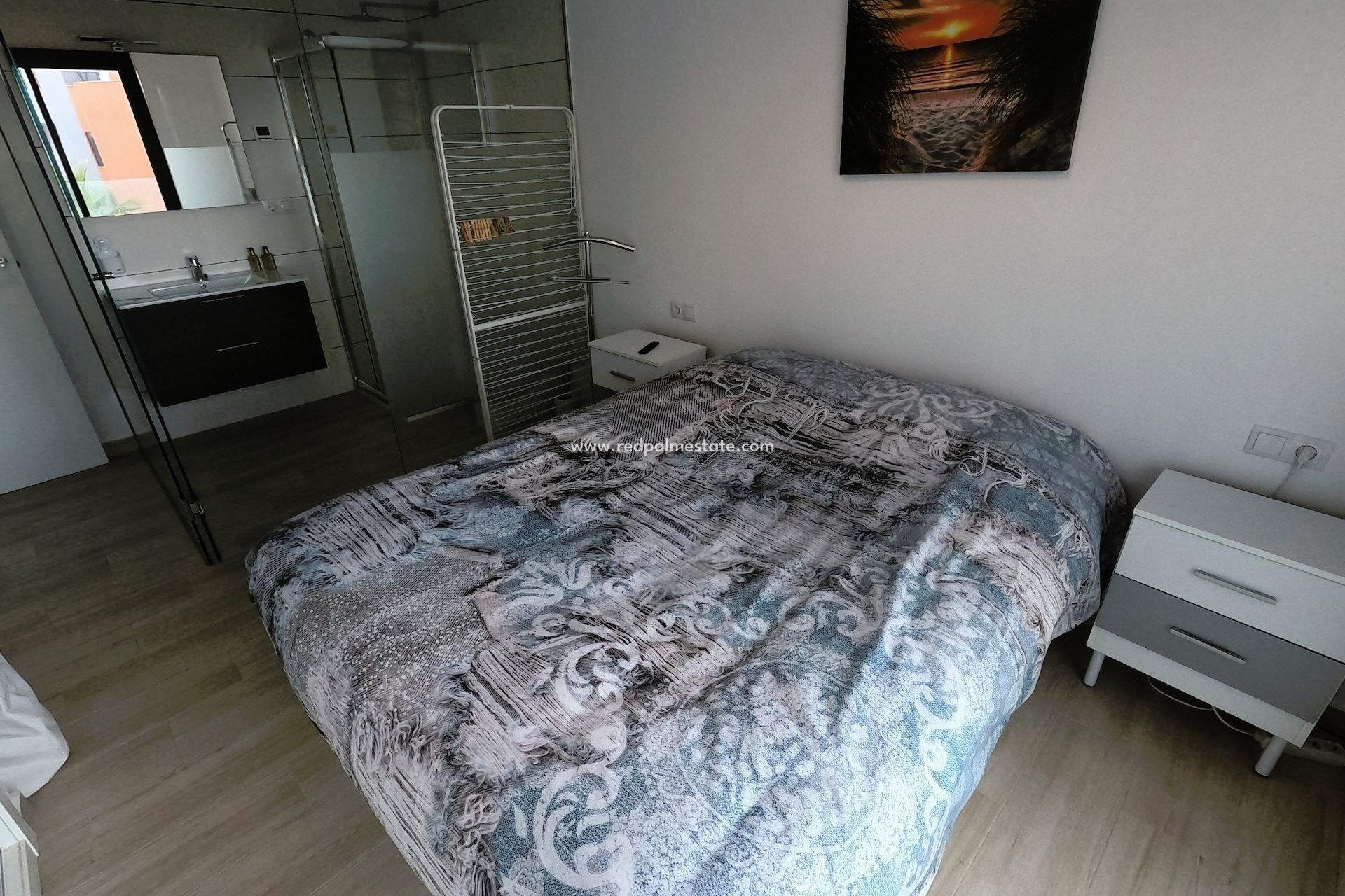 Reventa - Departamento -
Orihuela Costa - Villamartin