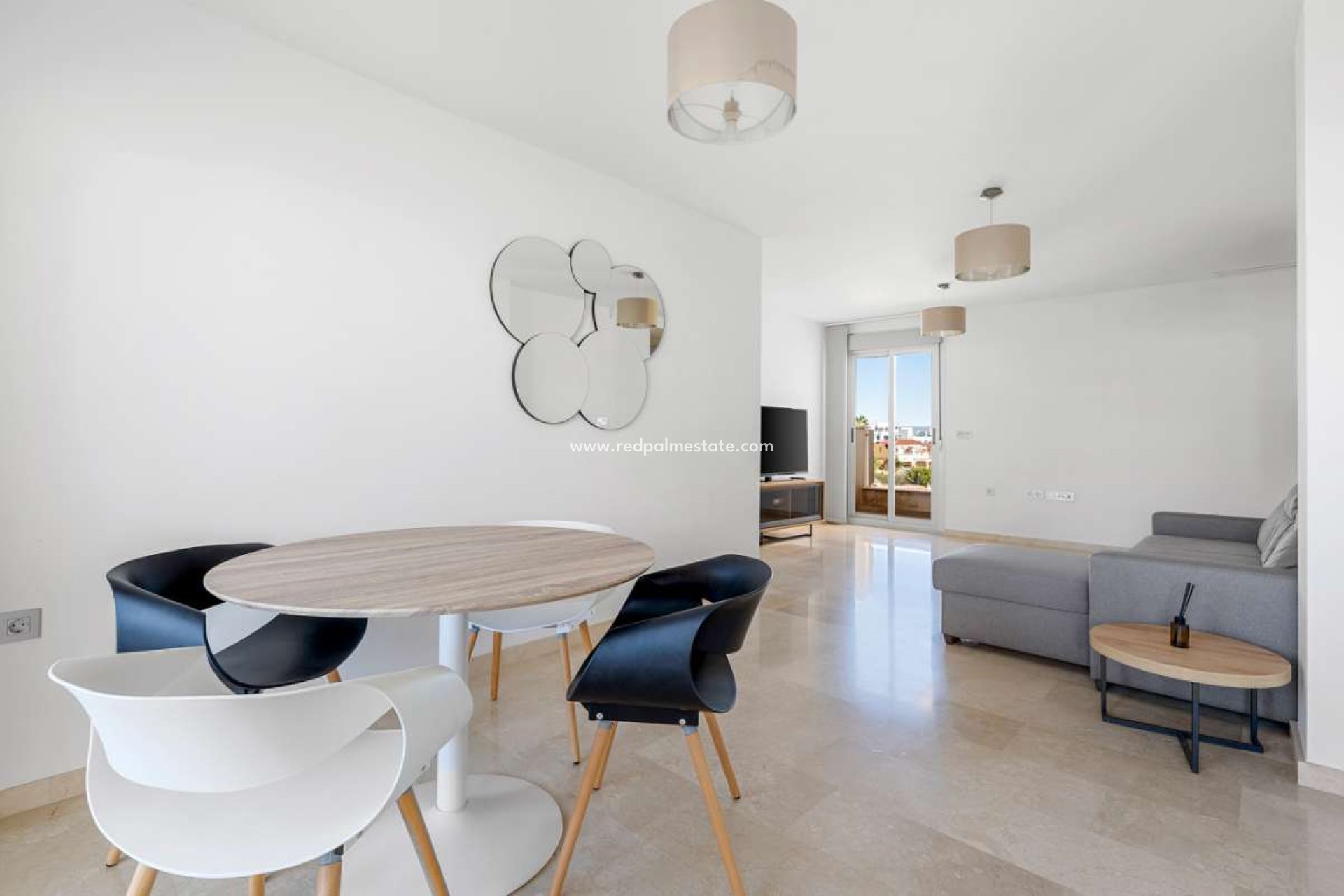 Reventa - Departamento -
Orihuela Costa - Villamartín