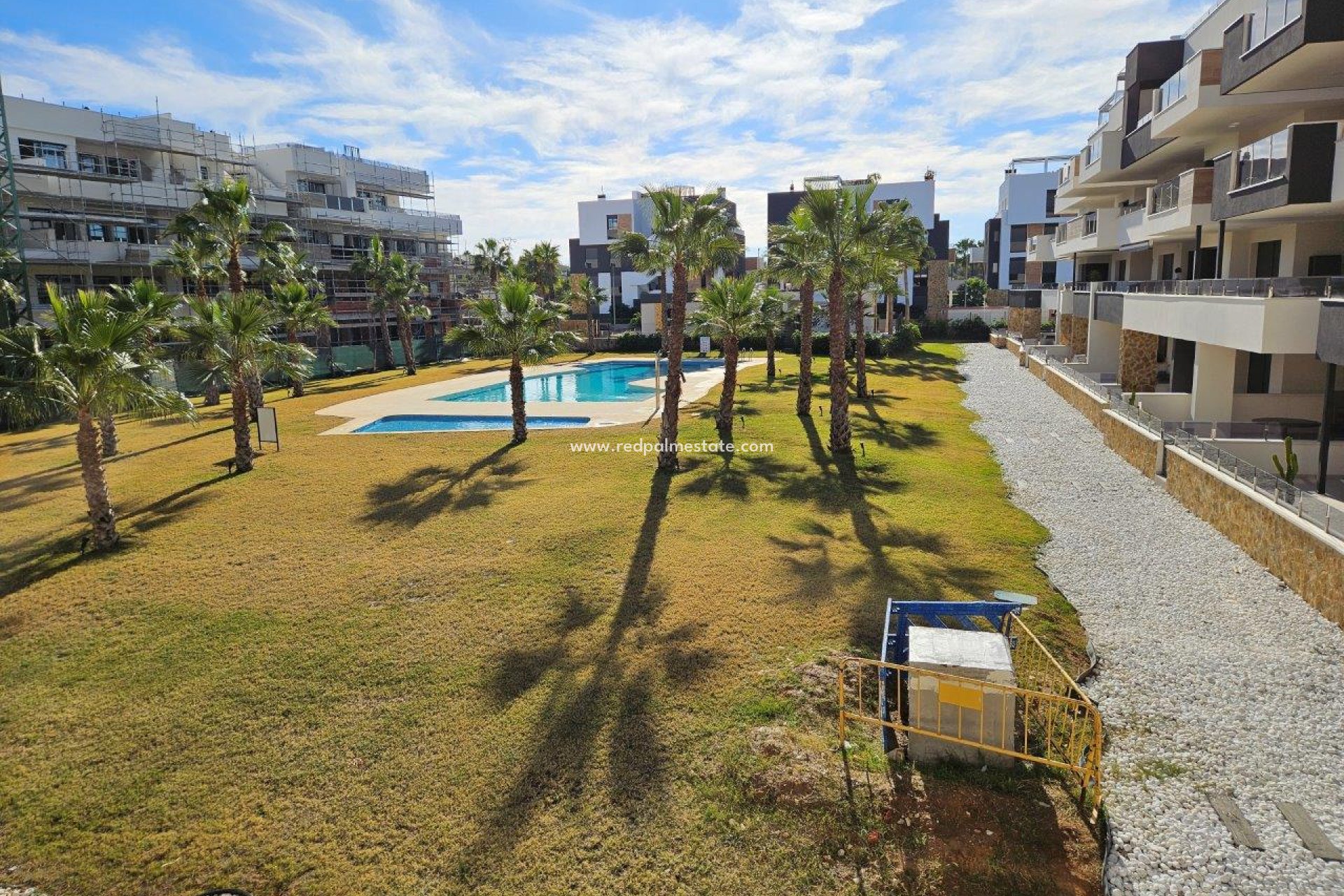 Reventa - Departamento -
Orihuela Costa