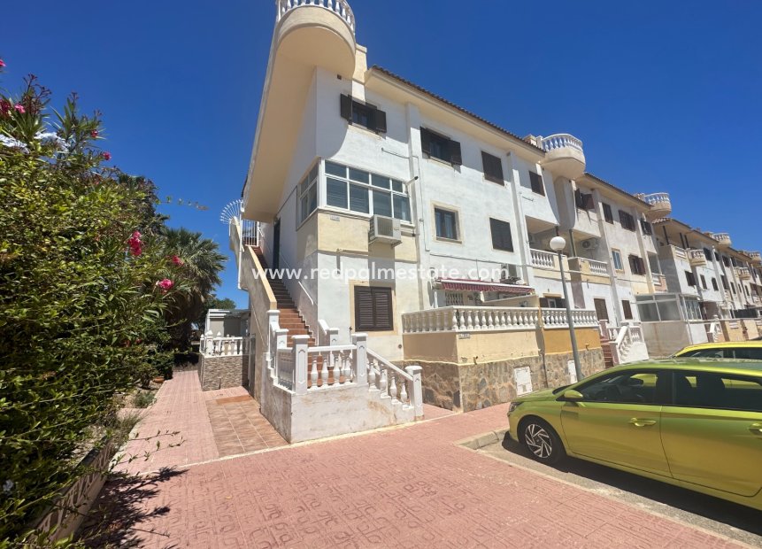 Reventa - Departamento -
Orihuela - Inland