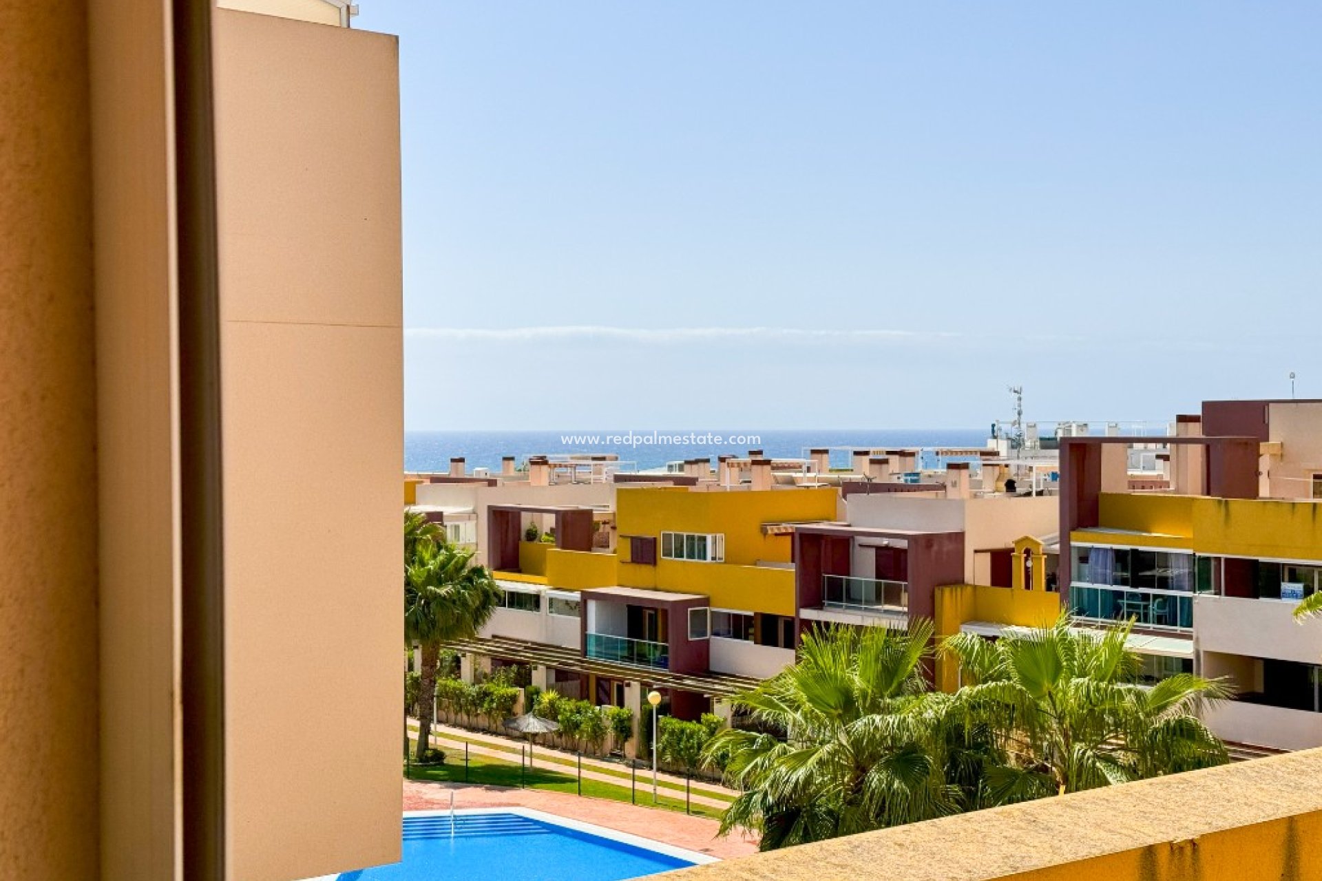 Reventa - Departamento -
Playa Flamenca