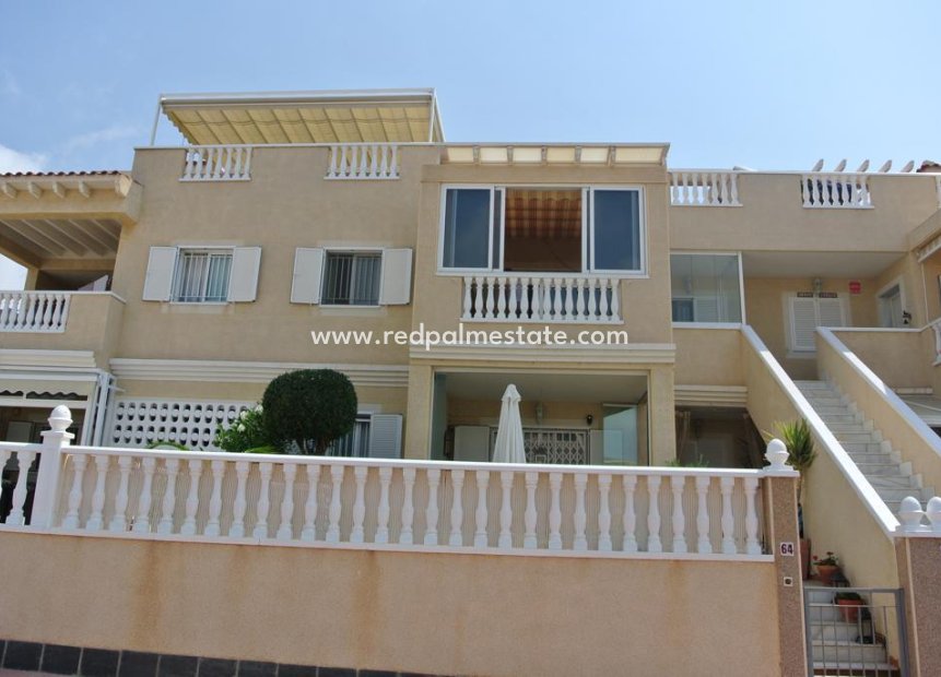 Reventa - Departamento -
Playa Flamenca